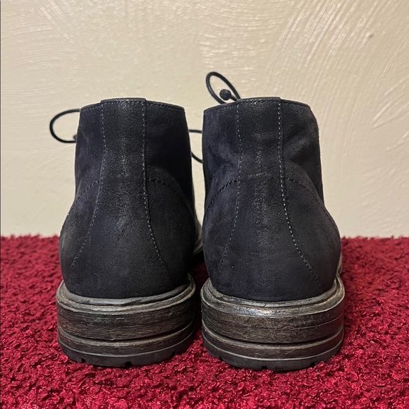 UGG Navy Nubuck Leather Chukka Boots Size 8 Made In Italy main image 11